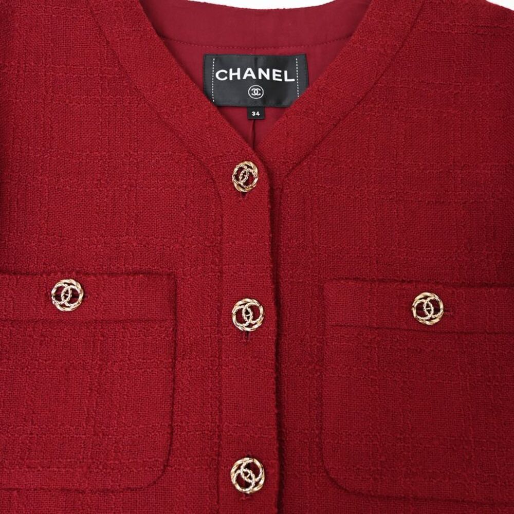 Chanel Buttoned Jacket In Red Wool - image 5